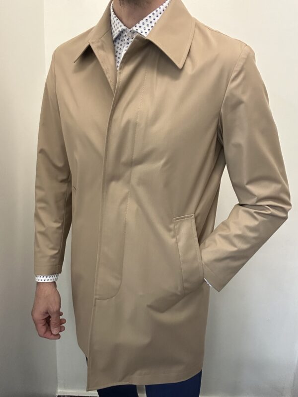 Impermeabile outfit