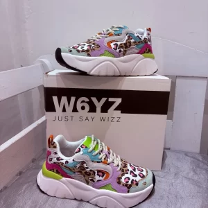 Scarpe wizz modello mia