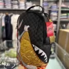 LOONEY CARROT STASH SPRAYGROUND 2_risultato
