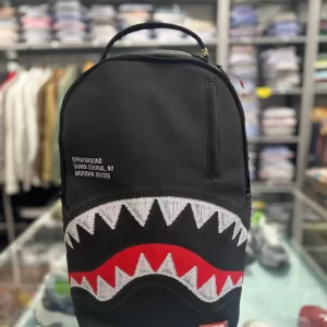 Shark central black embroidered shark sprayground